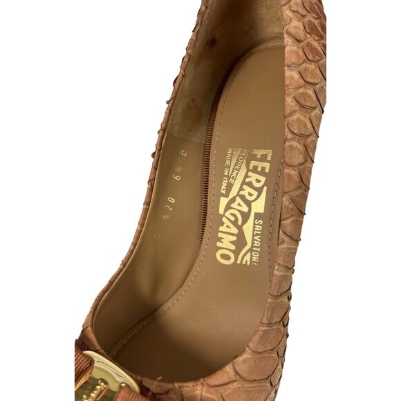 Salvatore Ferragamo Python Vara Bow Platform Pumps Size 6.5 - Picture 8 of 9